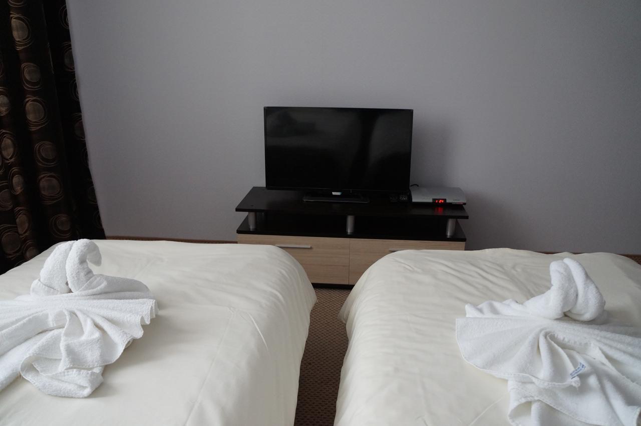 Family Complex Krisbo Hotell Donkovtsi Eksteriør bilde